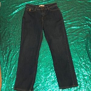 Levi’s Perfectly Slimming 512 Straight Legged Jean